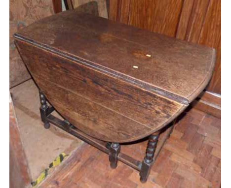 Early 20th century oak barley-twist gate-leg table. Condition report: see terms and conditions