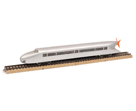 A scarce Marklin HO gauge Zeppelin Railcar. A 3-rail example in silver with 2 axle bogies, orange 4 bladed propeller to rear.
