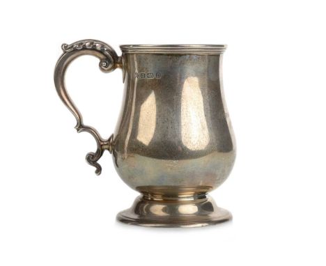 GEORGE V SILVER TANKARD, E & CO, BIRMINGHAM 1912 inscribed, with acanthus leaf handle, on a raised circular foot10cm high Qty