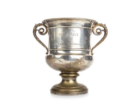 CONTINENTAL SILVER GOLFING TROPHY, with presentation inscription Brioni Golf-Preis, 1928, marked 80015cm high Qty: 330g