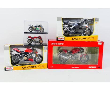 Minichamps - Maisto - 5 x boxed motorcycle models including Ducati Monster in 1:12 scale # 122120100, Ducati Streetfighter S 