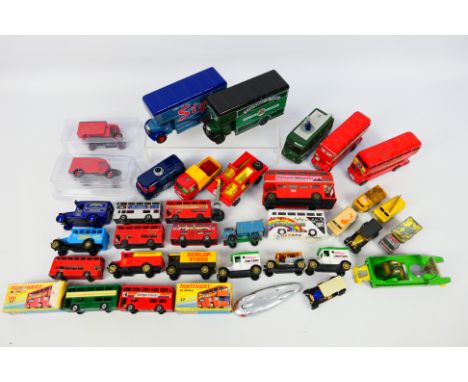 Dinky Toys - Corgi Toys - Matchbox - Others - A mainly unboxed group of vintage and modern diecast model vehicles in various 