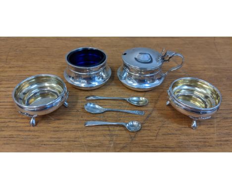 A pair of three legged dishes and a pir of silver salts, mixed marks, Birmingham 1990, 121.8gLocation: 