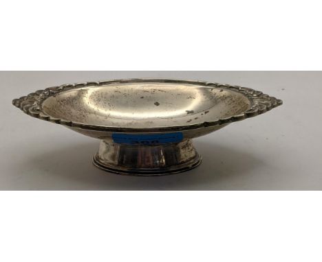 A silver dish with scrolled handles, 149g, 1945/46, Location: 