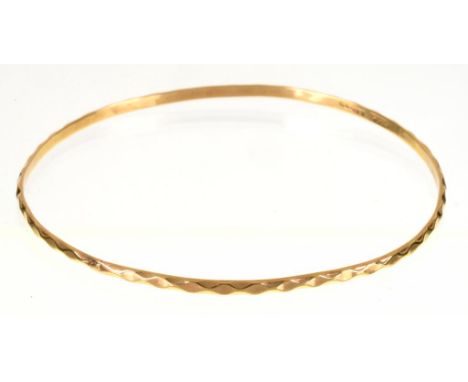 A 9CT GOLD BANGLE, LONDON 1970, 70 MM D, 5.4G++GOOD CONDITION