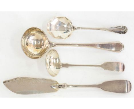 A VICTORIAN SILVER CREAM LADLE, FIDDLE PATTERN, EXETER 1856 AND THREE OTHER ITEMS OF SILVER FLATWARE, 4OZS 10DWTS 