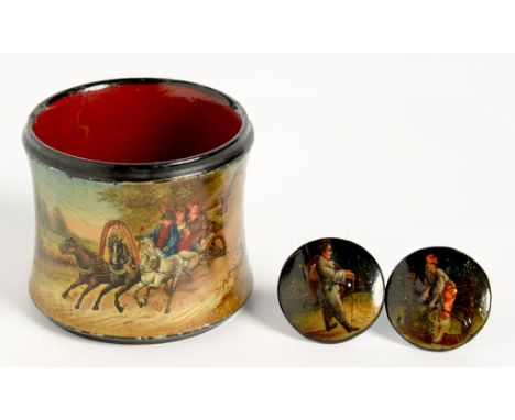 A RUSSIAN PAINTED AND LACQUERED PAPIER MACHE NAPKIN RING, WITH A TROIKA IN A CONTINUOUS LANDSCAPE, 4.5CM H, LATE 19TH / EARLY