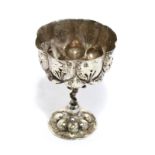 Kleiner Historismus-Pokal. Hanau, B. Neresheimer & Söhne | Silber.