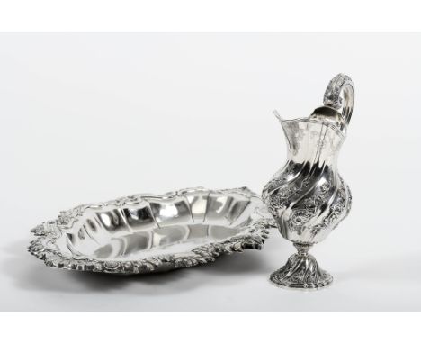 An ewer and basin, D. José I, King of Portugal (1750-1777), 833/1000 silver and silver, decoration en relief "Flowers and she
