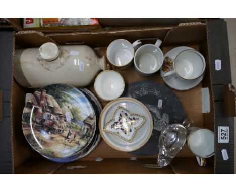 A mixed collection of items to include Royal Crown Derby commemorative pin tray, commemorative mugs, cups, decorative wall pl