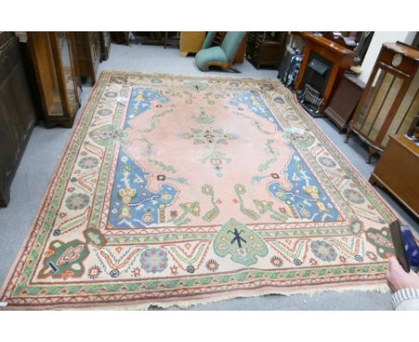 Large unusual patterned carpet rug 395cm x 295cm (wear to centre)