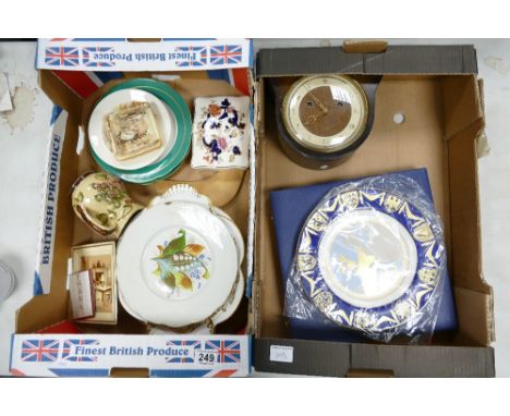 A mixed collection of ceramic items to include boxed Spode limited edition decorative wall plate, oak cased wall clock, Mason
