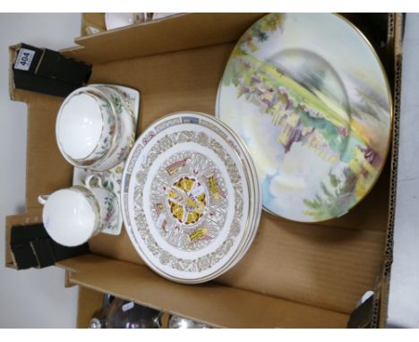 A mixed collection of ceramic items to include Minton decorative wall plates of castle themes, Spode religious wall plates an