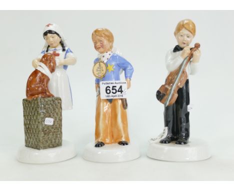 Royal Doulton Travel Days figures I'm Nearly Ready HN2076, It Wont' Hurt HN2963, Stick 'em Up HN2081 (3)