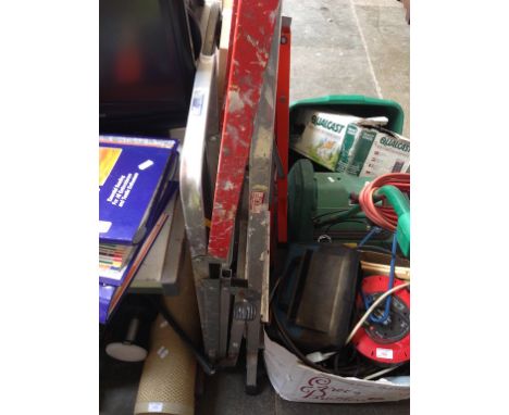 ALUMINIUM STEP LADDERS