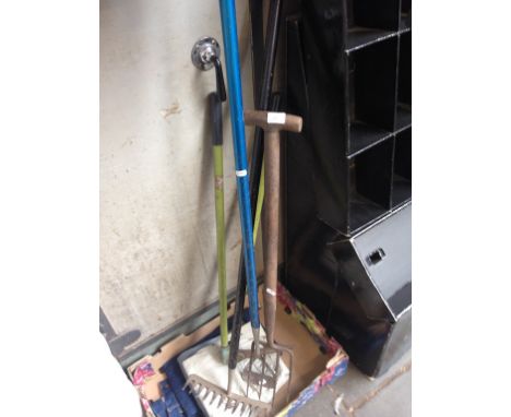 GARDEN TOOLS