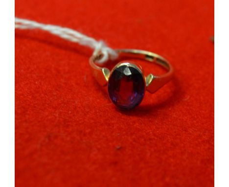A 9ct gold amethyst set ring