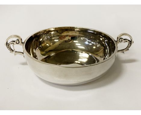 H/M SILVER DISH 190 GRAMS APPROX