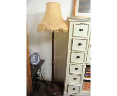 FURNITURE/ HOME - A large vintage standard lamp with shade, measuring 190cm tall.