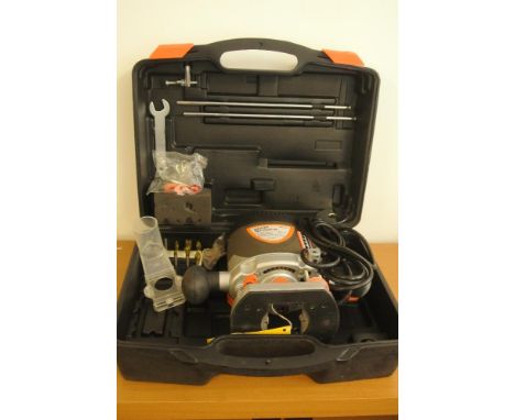 TOOLS - A Challenge XTRME router, model number MR5757, in Excellent condition with original case.

