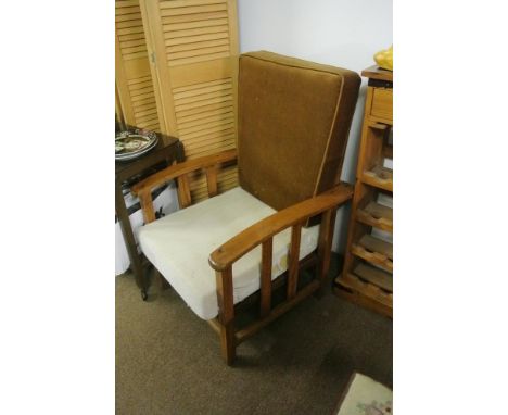FURNITURE/ HOME - An unusual vintage Oak framed futon/ chair/ bed, with stunning patina, in need of some light restoration.	