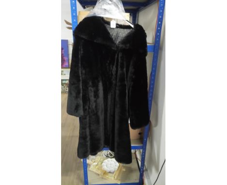 VINTAGE BEAVER FUR COAT