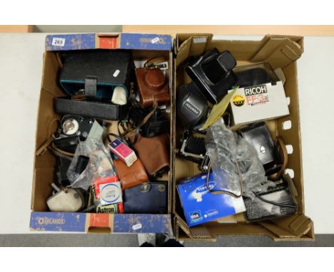A collection of vintage cameras and accessories (2 trays) 