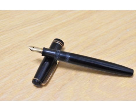 A Parker Victory MKIV Button fill fountain pen in black with two narrow bands to the cap having Parker 14k Pen N nib.