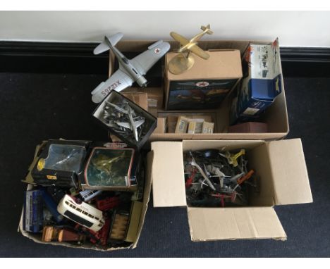 A collection of various diecast model planes and vehicles, to include Texaco, Corgi, Maisto etc.