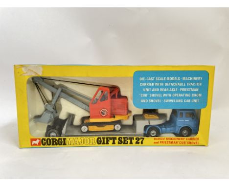 Corgi Toys die-cast model Corgi Major Gift Set 27, Bedford machinery carrier and Priestman “cub” shovel.