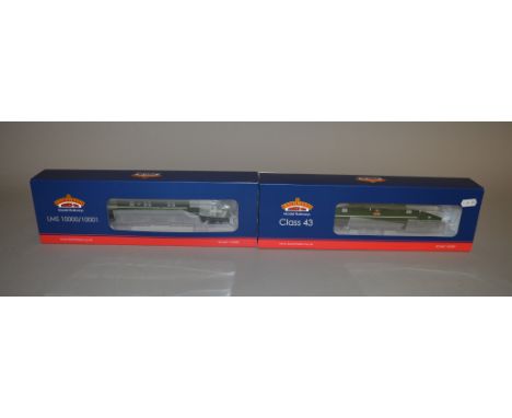 EX-SHOP STOCK: OO Gauge: Two boxed Bachmann Branch-Line Diesel Locos 31-996 and 32-066 (2).