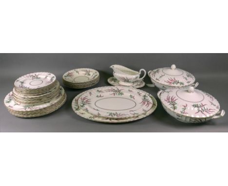 A Royal Worcester Dunrobin dinner service, to include: 6 dinner plates, 6 cheese plates, 6 side plates, 6 bowls, 2 meat platt