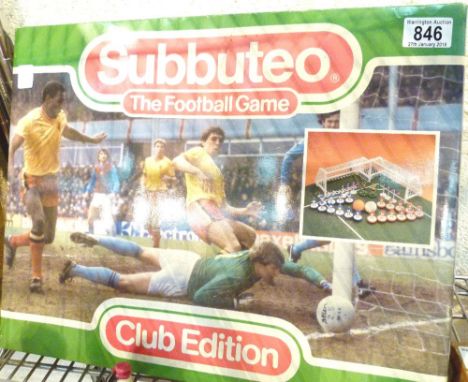 SUBBUTEO FOOTBALL GAME. Original boxed Subbuteo club edition football game 