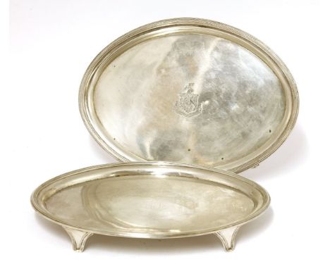 A pair of George III silver oval card trays,WB, London 1800,with reeded borders, raised on bracket feet with thread edges, ea