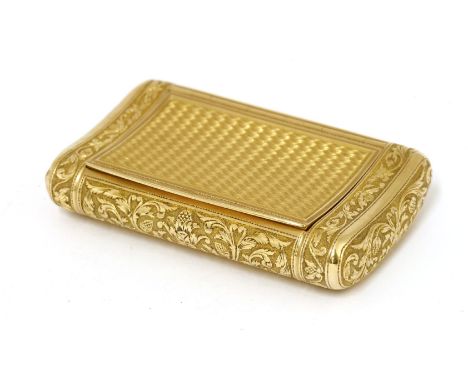 An early 19th century French First Empire gold snuff box,maker's mark 'LT', in a lozenge, between 1819-1888,of slightly curve