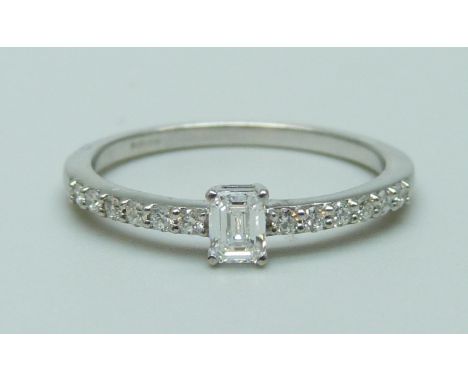 A platinum and diamond ring, 3.4g, Q 