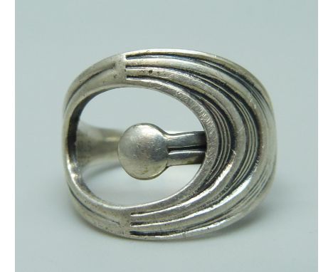 A Norwegian Arts and Crafts silver ring by Einar Modahl, N 
