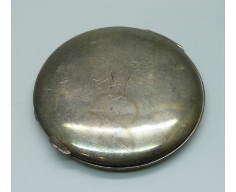 A hallmarked silver compact, 73.7g 