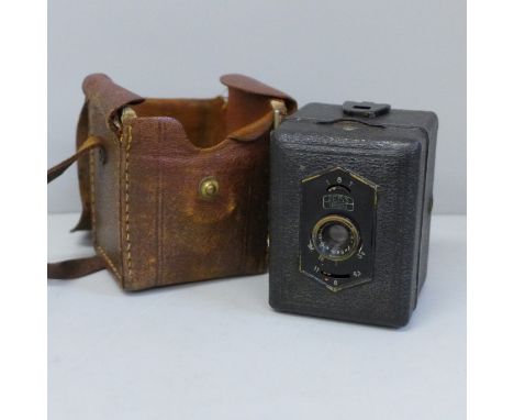 A rare 1930-1934 Zeiss Icon Baby Box Tengor camera, with anastigmatic lens