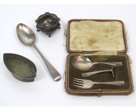 Mixed collection of silver to include a christening cutlery set of fork, spoon and scraper, two silver salts and a silver des