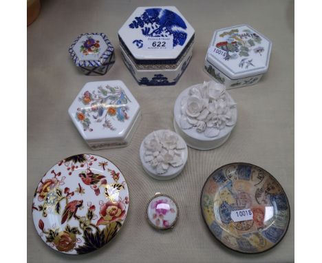 Wedgwood and Coalport trinket boxes etc 