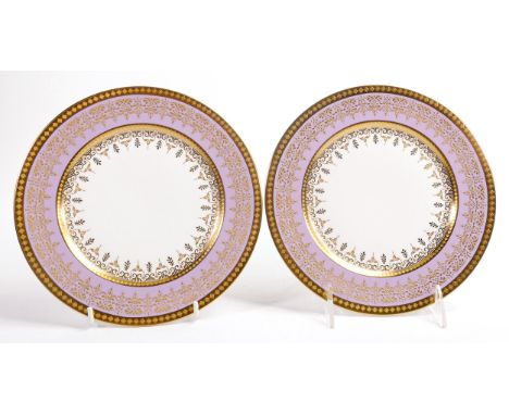 De Lamerie Fine Bone China, heavily gilded Dessert plates , specially made high end quality item, Made in England, diameter 2