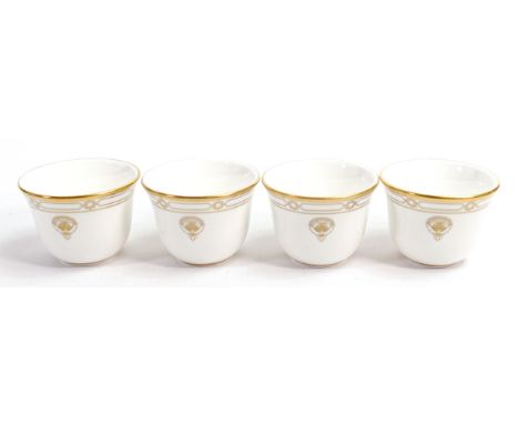 De Lamerie Fine Bone China heavily gilded Tea Bowls, specially made high end quality item, Made in England, height 4cm (4) 