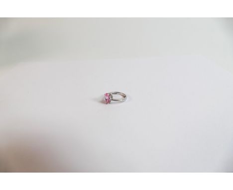 9ct white gold ladies dress ring, set with pink heart shaped stone, size L, 3.5g. 