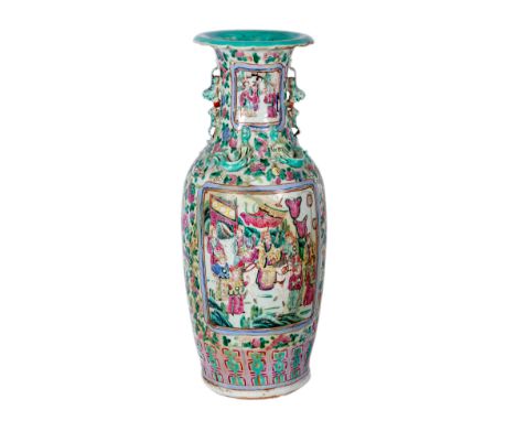 Chinese porcelain vase, belonging to the Rose Family. Late 19th century.Measurements: 62 cm x 25 cm (diameter).Large Chinese 