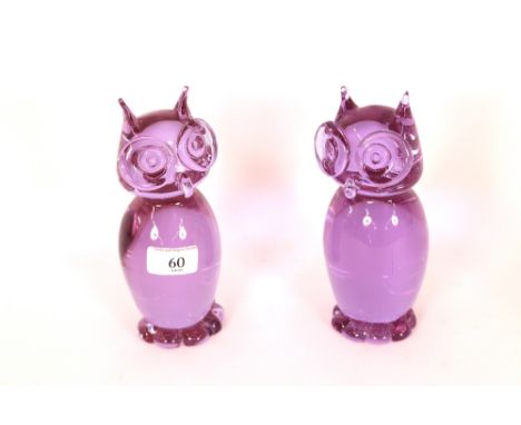 A pair of Murano mauve glass figures of owls, signed Lucio Zanetti, 19cm