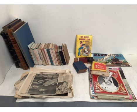 Quantity of vintage books, including leather bound. L EMPERATRICE JOSEPHINE, Marie Antoinette (much wear to blue spine), Fabi