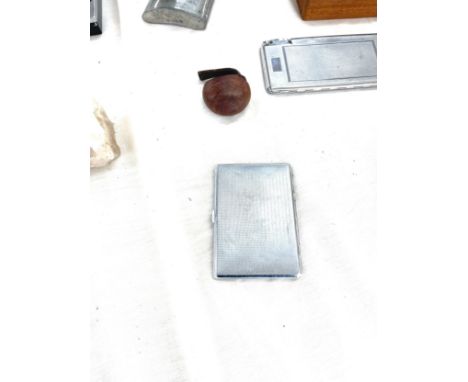 Art deco cigarette box, combination cigarette case &amp; lighter, folding pipe, 2x hipflasks etc 