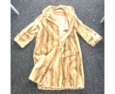 Vintage ladies Tissavel france fur coat 
