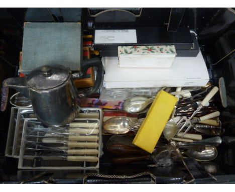 A mixed lot of silver plated items including three boxed sets of James Ryals & Co. flatware, an Elkington silver plated tea p